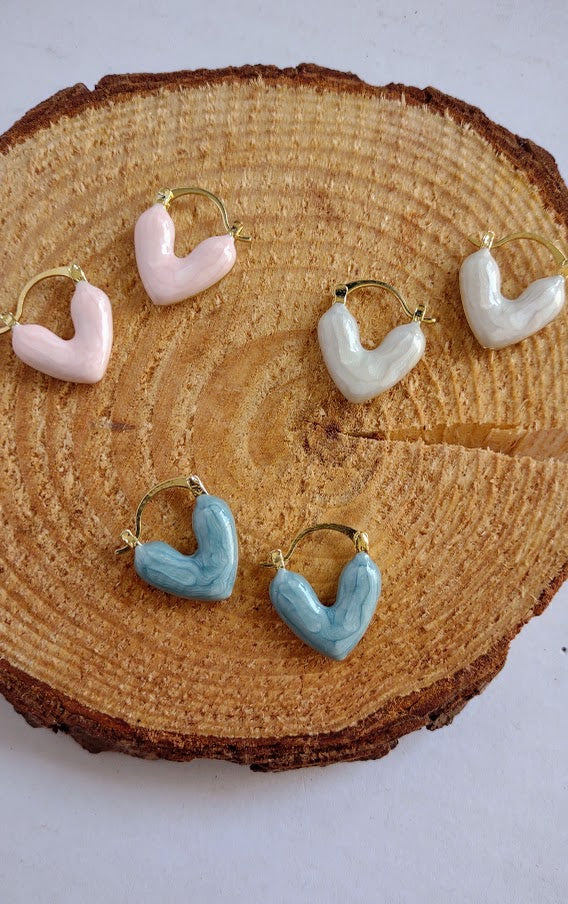 Caricia heart  earrings