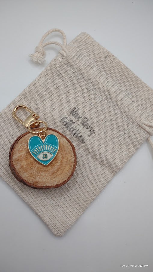 Heart eye keychain